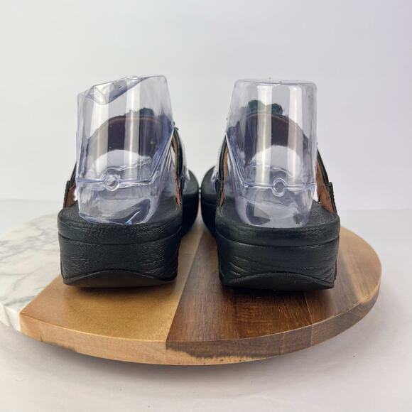 Fitflop 7 Floral Embellished Verna Thong Orthotic Black Patent Leather Sandal - Picture 7 of 11